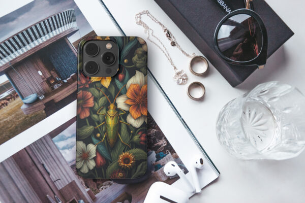 snap i14Pro real photo mockups p2 botanical bug 8