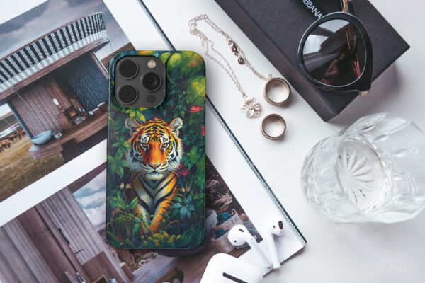 snap i14Pro real photo mockups p2 tiger